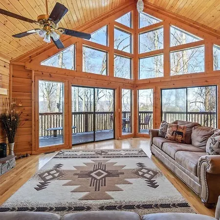 Serenity- Serene Mntn Cabin In Gated Resort Community With Pool And Amenities /View/Hottub/Secluded/Luxury/Theatre